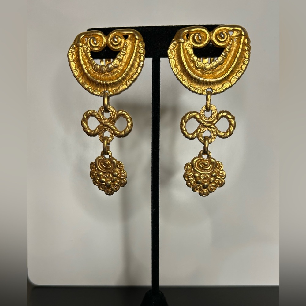 SOLD - Stunning Gold Clip On Earrings